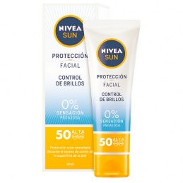 Écran solaire visage Nivea...